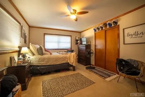 387 Main Street Franklin NC 28734