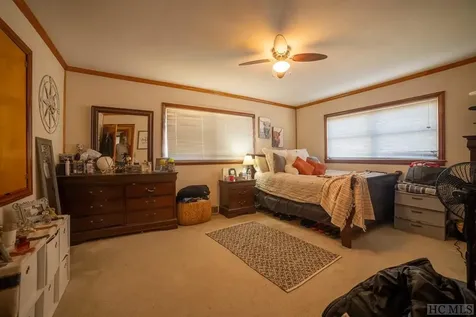 387 Main Street Franklin NC 28734