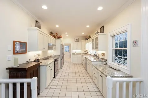 209 Cardinal Lake Toxaway NC 28747