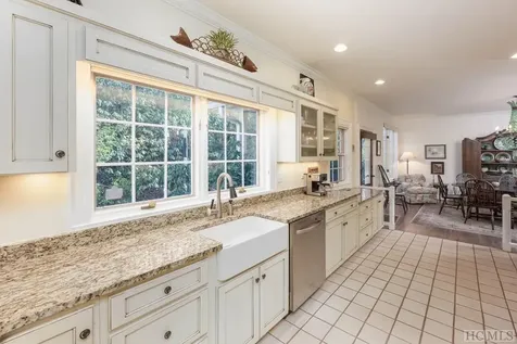 209 Cardinal Lake Toxaway NC 28747