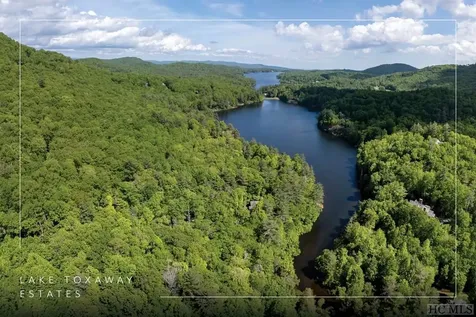 209 Cardinal Lake Toxaway NC 28747