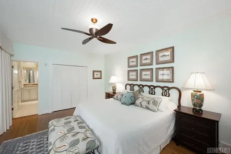 209 Cardinal Lake Toxaway NC 28747