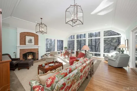 209 Cardinal Lake Toxaway NC 28747