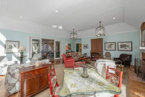 209 Cardinal Lake Toxaway NC 28747