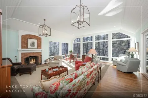 209 Cardinal Lake Toxaway NC 28747