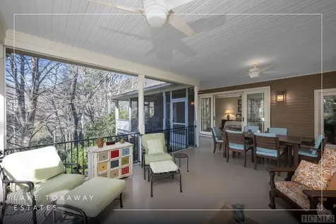 209 Cardinal Lake Toxaway NC 28747
