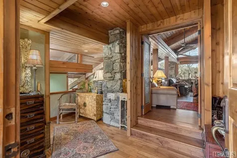 209 Lakeshore Drive Cullowhee NC 28723