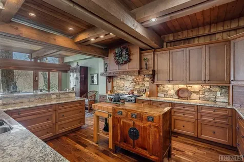 209 Lakeshore Drive Cullowhee NC 28723