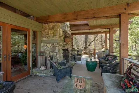 209 Lakeshore Drive Cullowhee NC 28723