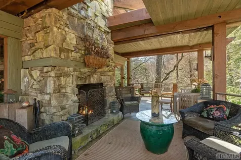 209 Lakeshore Drive Cullowhee NC 28723