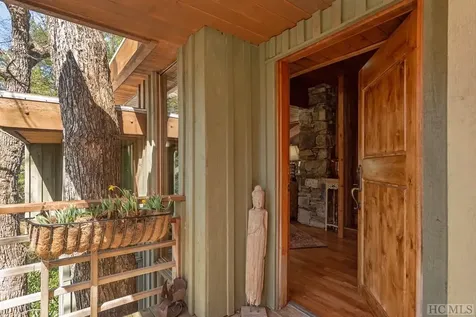 209 Lakeshore Drive Cullowhee NC 28723