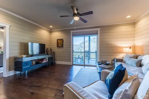 691 Maidenhaire Lane Sapphire NC 28774