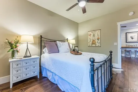 691 Maidenhaire Lane Sapphire NC 28774