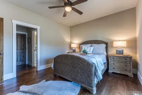 691 Maidenhaire Lane Sapphire NC 28774