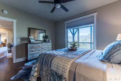 691 Maidenhaire Lane Sapphire NC 28774