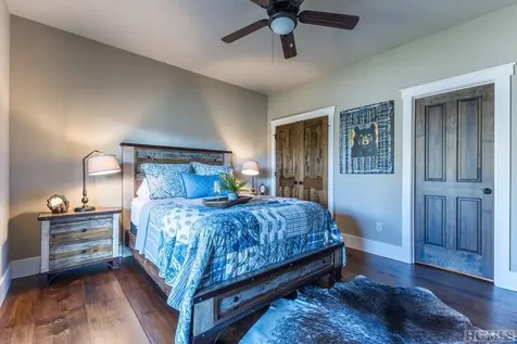 691 Maidenhaire Lane Sapphire NC 28774