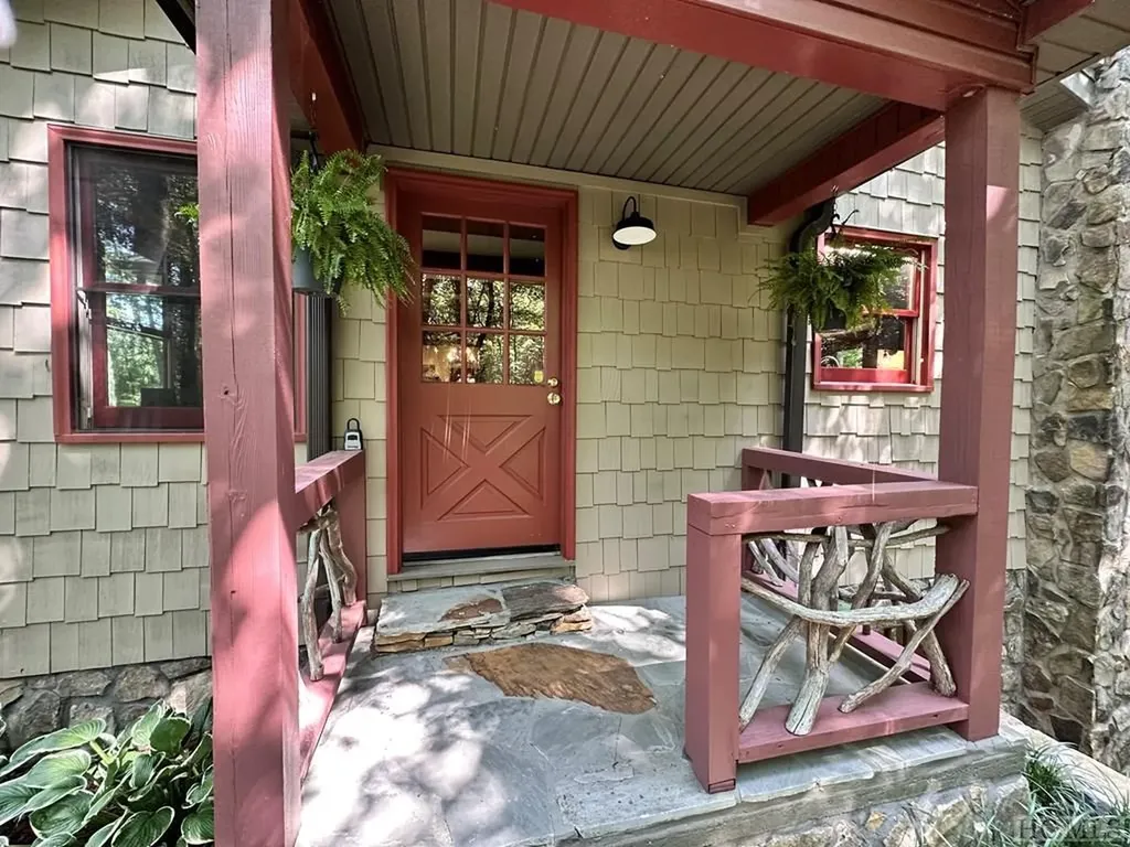 4205 Flat Mountain Road Highlands NC 28741