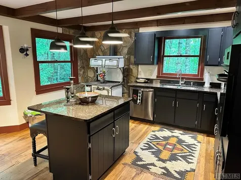 4205 Flat Mountain Road Highlands NC 28741