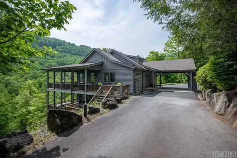 199 W Rochester Drive Cashiers NC 28717
