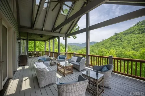 199 W Rochester Drive Cashiers NC 28717