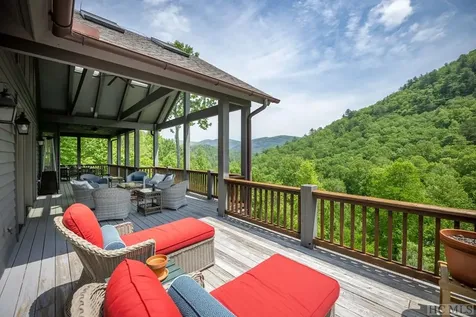 199 W Rochester Drive Cashiers NC 28717