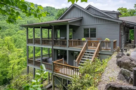 199 W Rochester Drive Cashiers NC 28717
