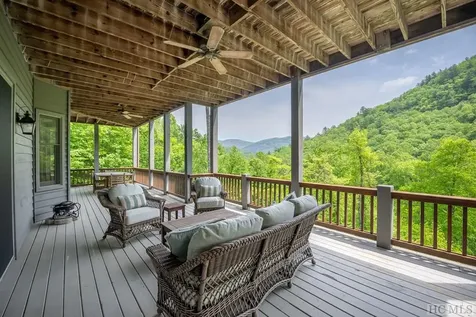 199 W Rochester Drive Cashiers NC 28717