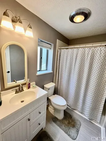 407 Overlook Road Sapphire NC 28774