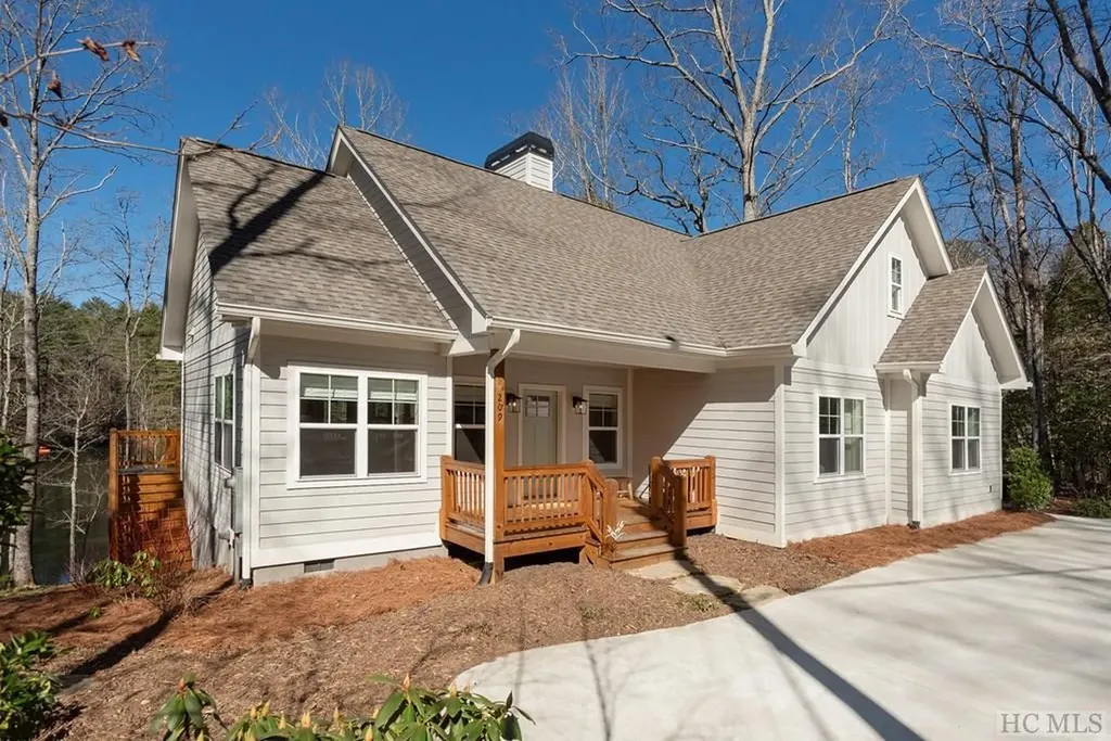 209 E Christy Trail Sapphire NC 28774