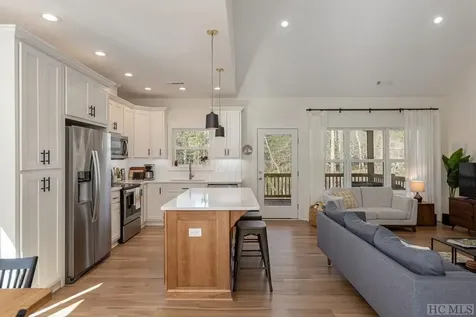 209 E Christy Trail Sapphire NC 28774