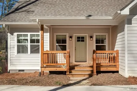 209 E Christy Trail Sapphire NC 28774