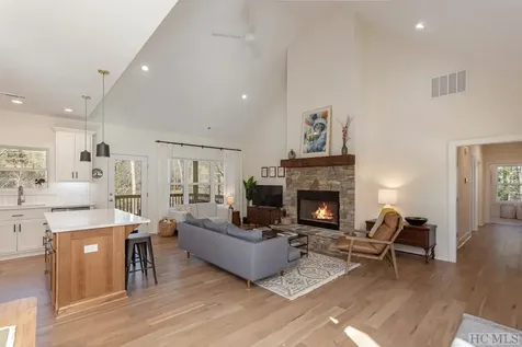 209 E Christy Trail Sapphire NC 28774