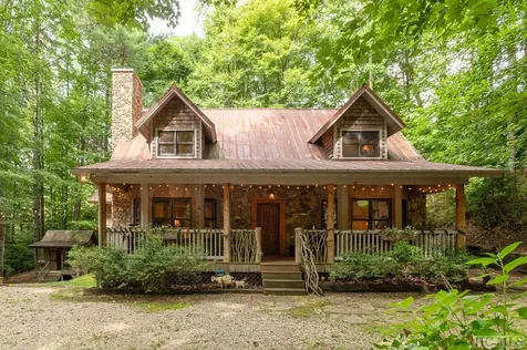 311 Dominion Road Cashiers NC 28717