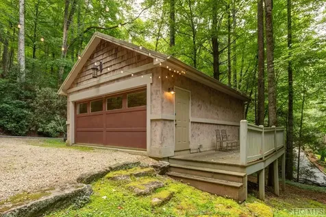 311 Dominion Road Cashiers NC 28717