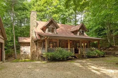 311 Dominion Road Cashiers NC 28717