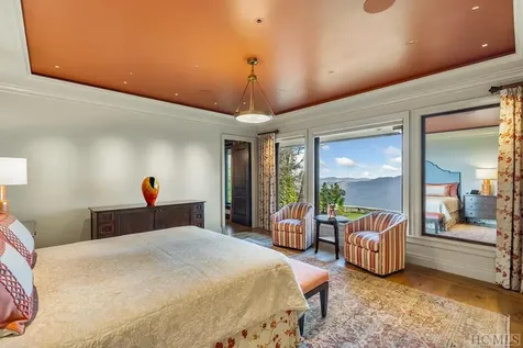 1131 Garnet Rock Trail Highlands NC 28741