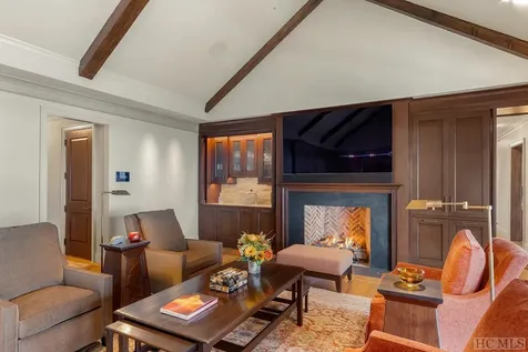 1131 Garnet Rock Trail Highlands NC 28741