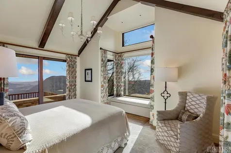 1131 Garnet Rock Trail Highlands NC 28741