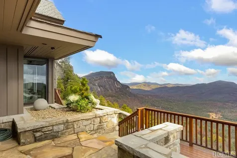 1131 Garnet Rock Trail Highlands NC 28741