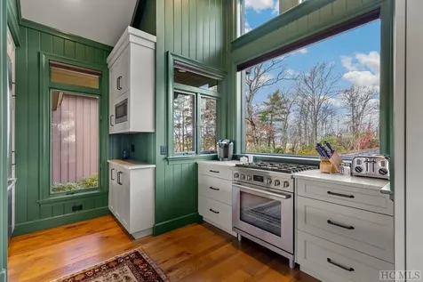 1131 Garnet Rock Trail Highlands NC 28741