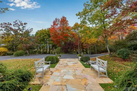 1131 Garnet Rock Trail Highlands NC 28741