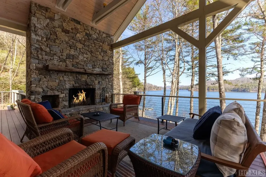14 Old Cave Lane Cullowhee NC 28723
