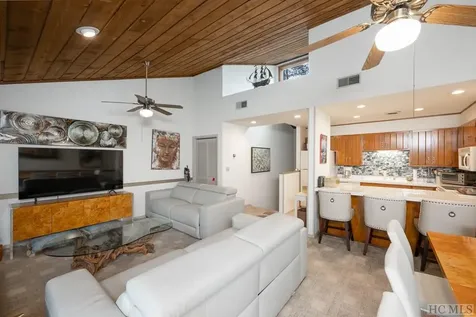 356 Meadow Way Sapphire NC 28774