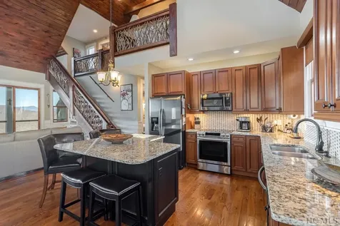 871 Bridgestone Drive Glenville NC 27836