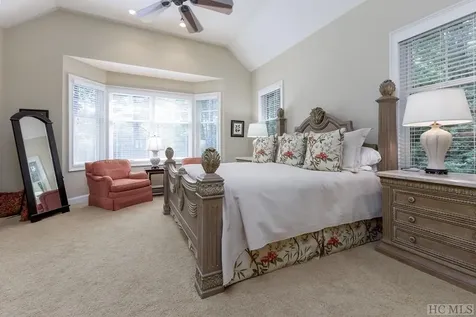 143 Lakeshore Sapphire NC 28774