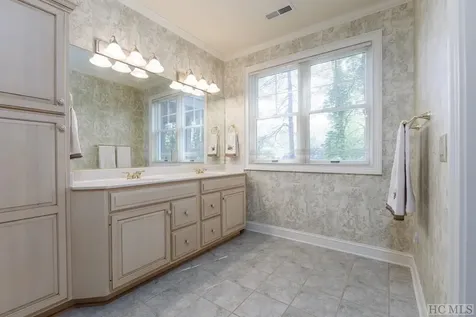 143 Lakeshore Sapphire NC 28774