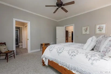 143 Lakeshore Sapphire NC 28774