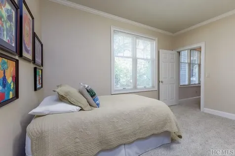 143 Lakeshore Sapphire NC 28774