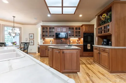 143 Lakeshore Sapphire NC 28774