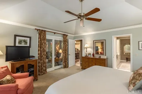 44 North Horseshoe Drive Sapphire NC 28774